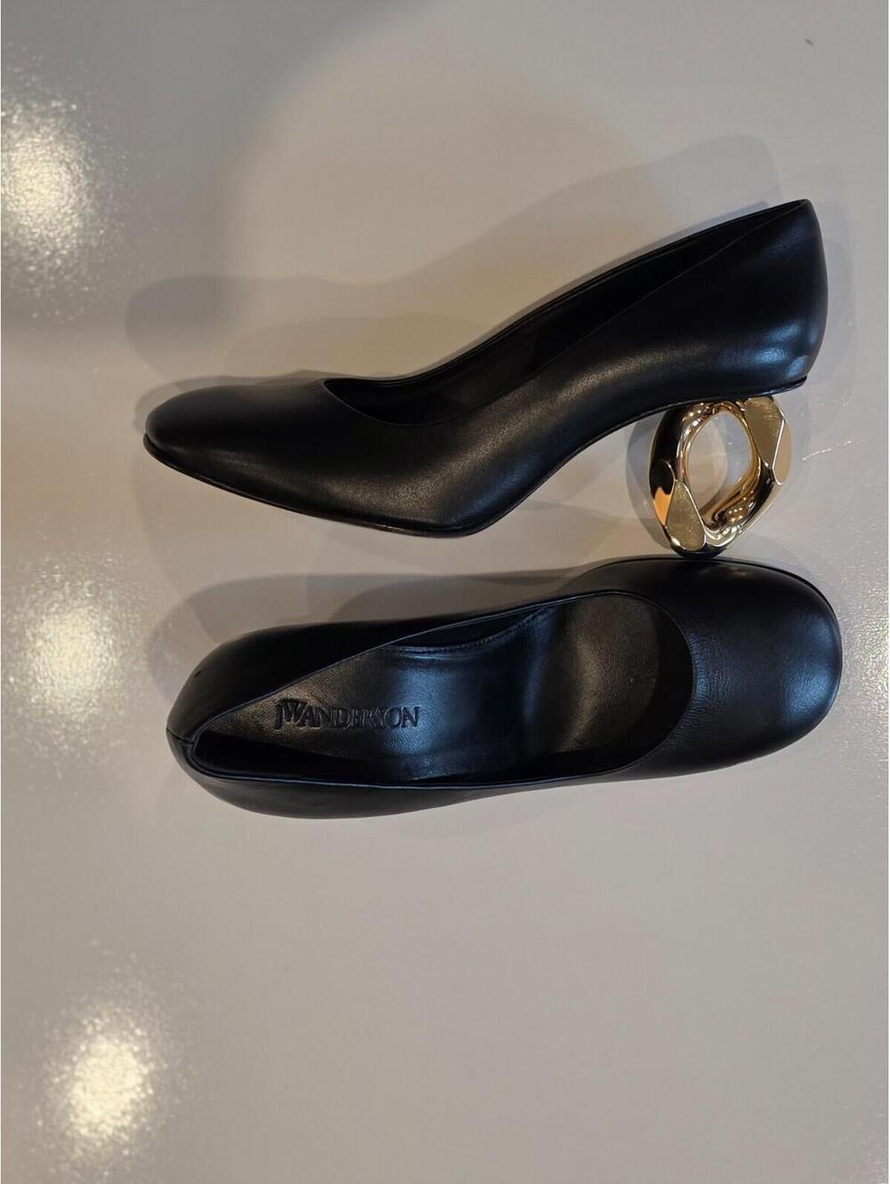JW Anderson--Chain Detail Leather Pump Size 36cm  US size 5.5-6